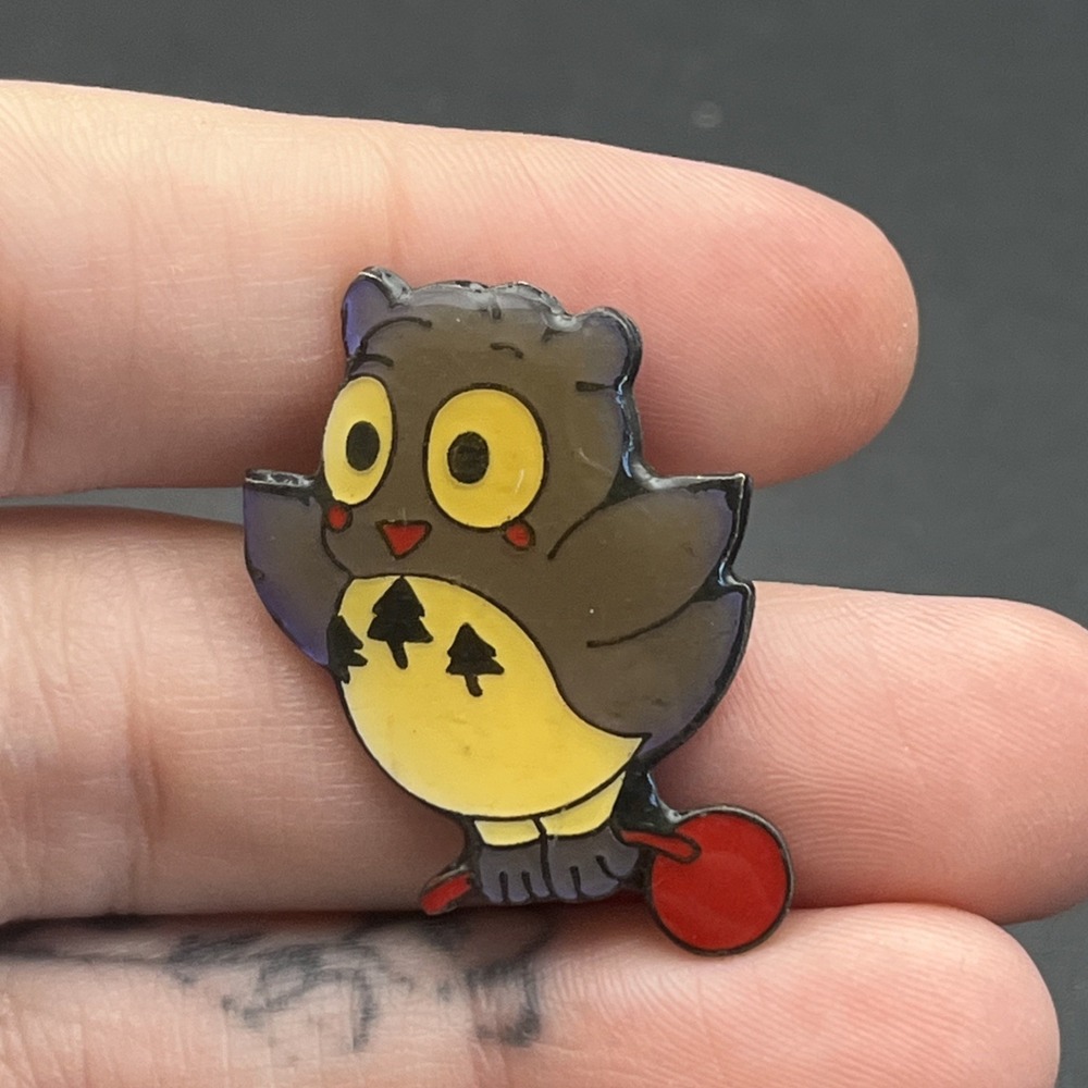 Vintage Chibi Monsters Owl Flying Cartoon Lapel Hat Pin